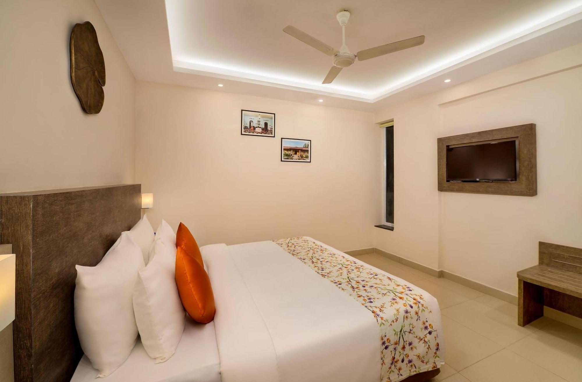 Hotel White Rose Igi Airport New Delhi Exterior photo
